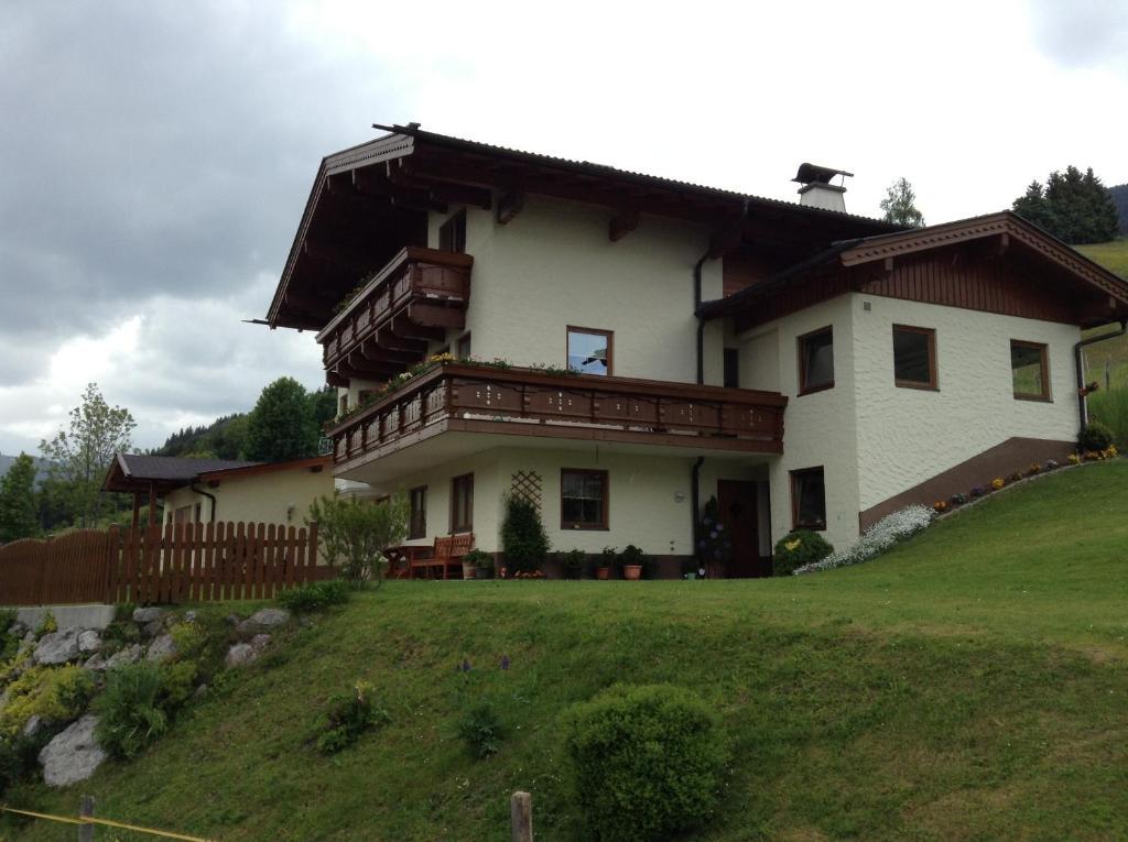 Apartmán Haus Zirmblick Saalbach-Hinterglemm Exteriér fotografie